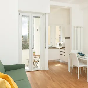 New - Manet - Exclusive Apartamento